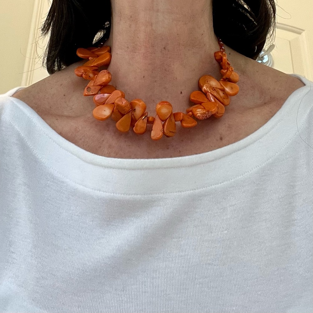 Vintage Tear Drop Coral Beaded Choker